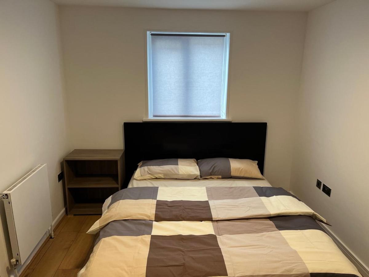 Three Bedroom House In Tooting By Star Apartments Лондон Экстерьер фото