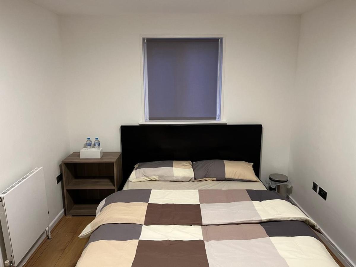 Three Bedroom House In Tooting By Star Apartments Лондон Экстерьер фото