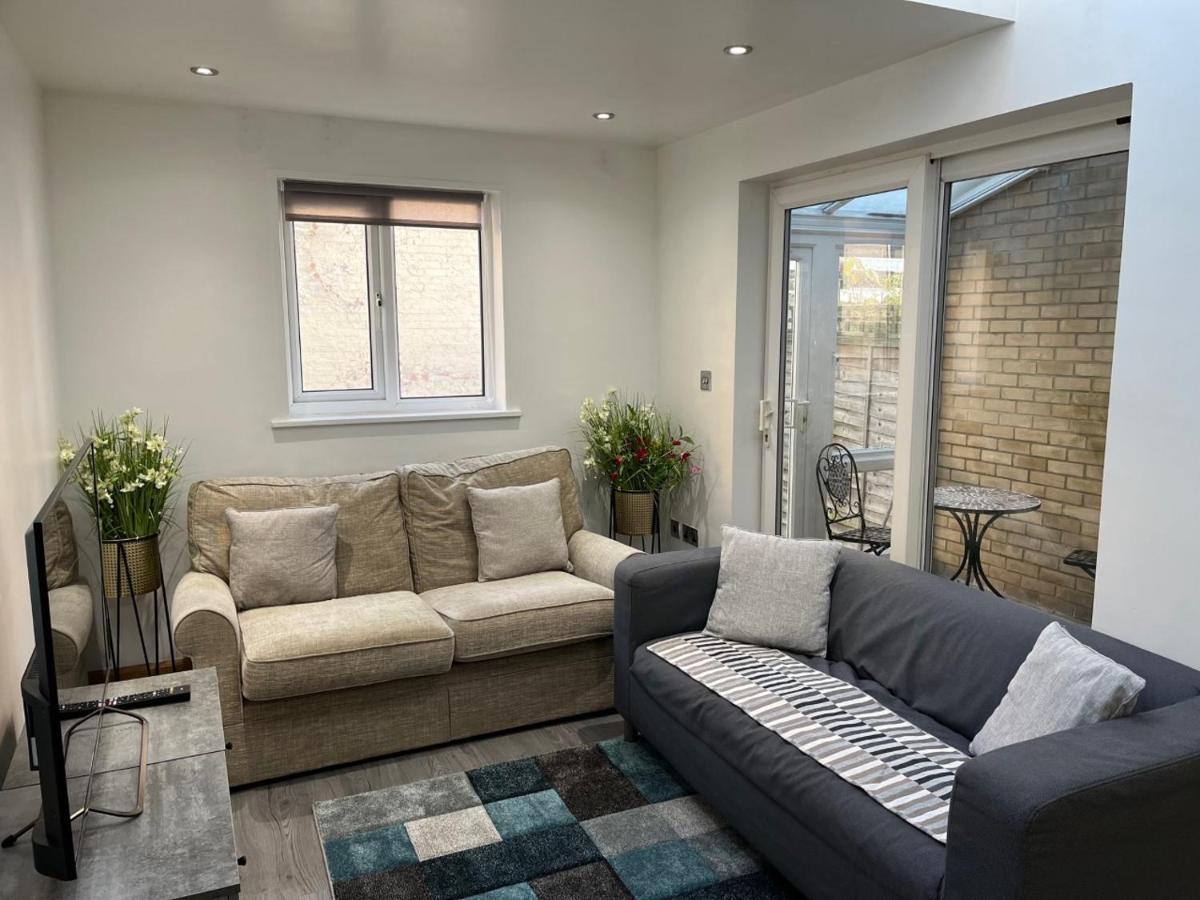 Three Bedroom House In Tooting By Star Apartments Лондон Экстерьер фото